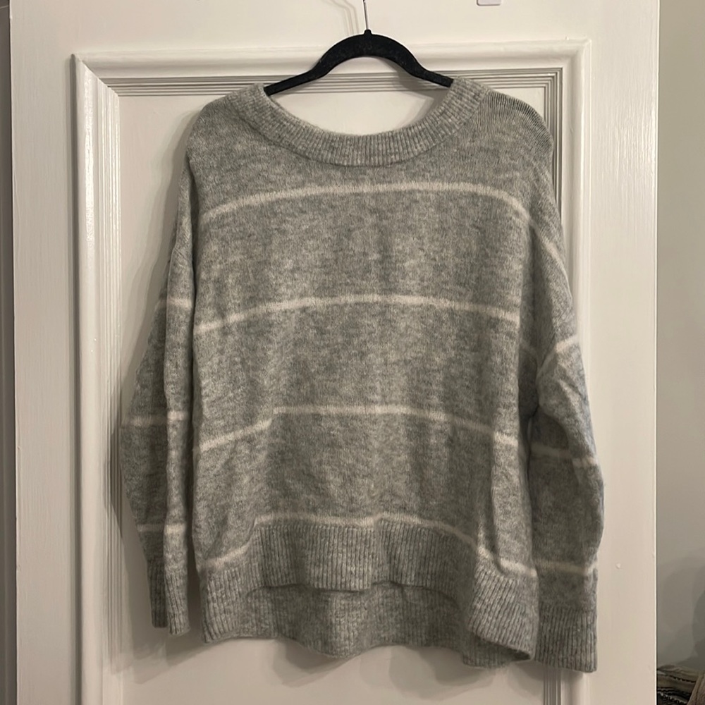Cozy Crewneck Women's Sweater in Light Gray Stripe